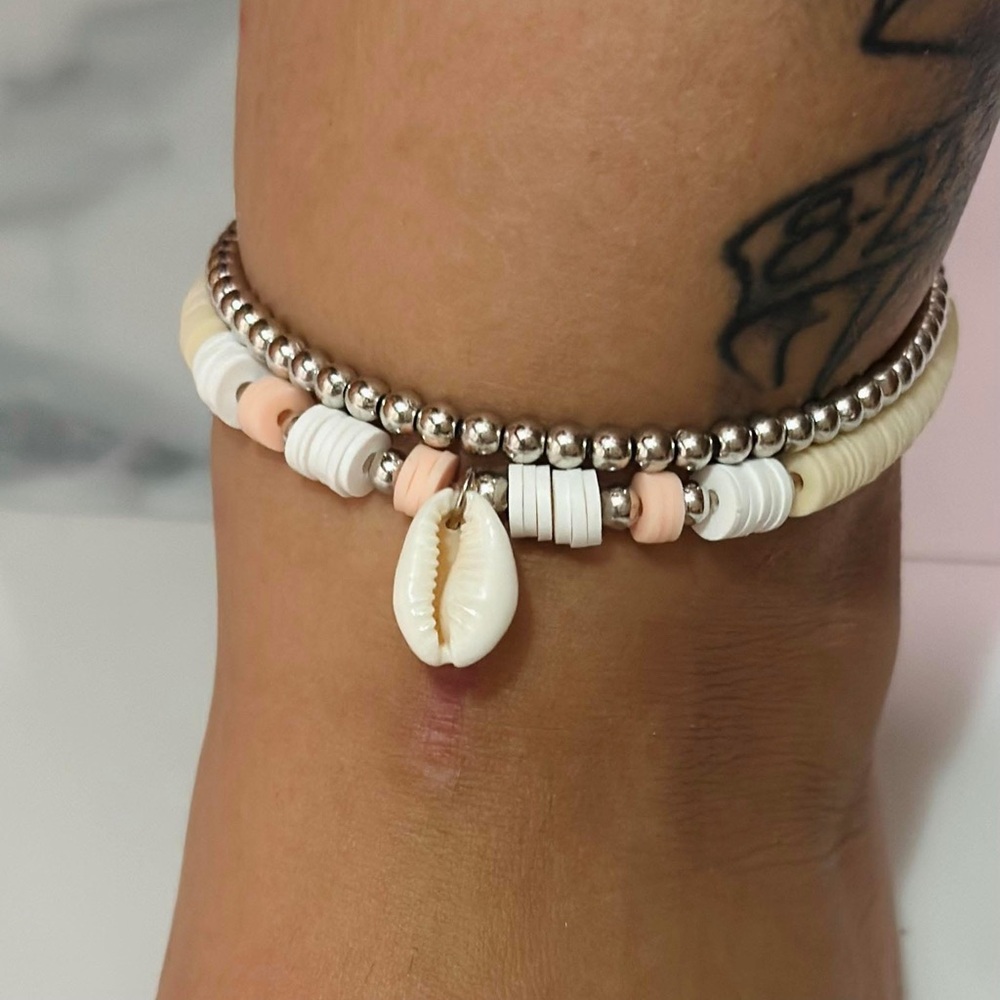 Silver And White Beaded Shell Anklet - image 1